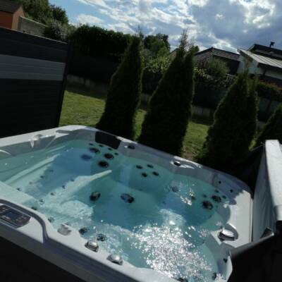 O565 be well canada spa avec LEDS
